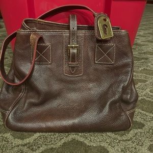 Dooney & Bourke bag. In Beautiful condition. Shows very little wear.